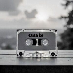 Cinta de cassette con las canciones de Oasis. Cassette tape with Oasis songs.