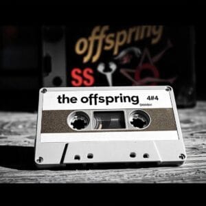 Cinta de cassette con las canciones de The Offspring. Cassette tape with The Offspring songs.