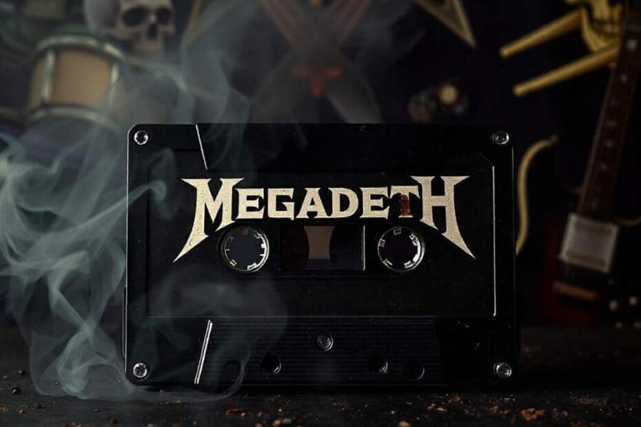 Cinta de cassette con las canciones de Megadeth. Cassette tape with Megadeth songs.