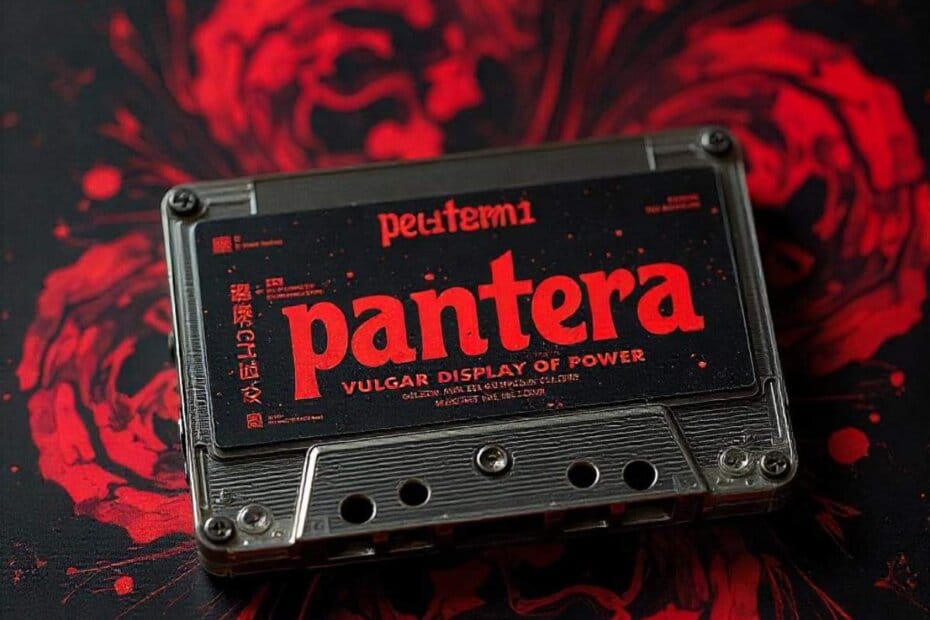 Cinta de cassette con las canciones de Pantera. Cassette tape with Pantera songs.